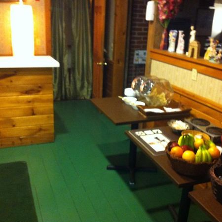 Ladd Brook Inn Pownal Exterior foto
